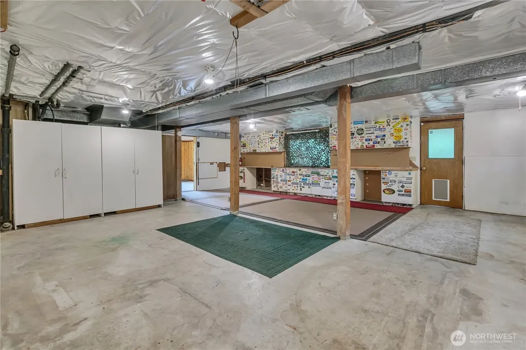 1243 25th Street SE Puyallup WA 98372
