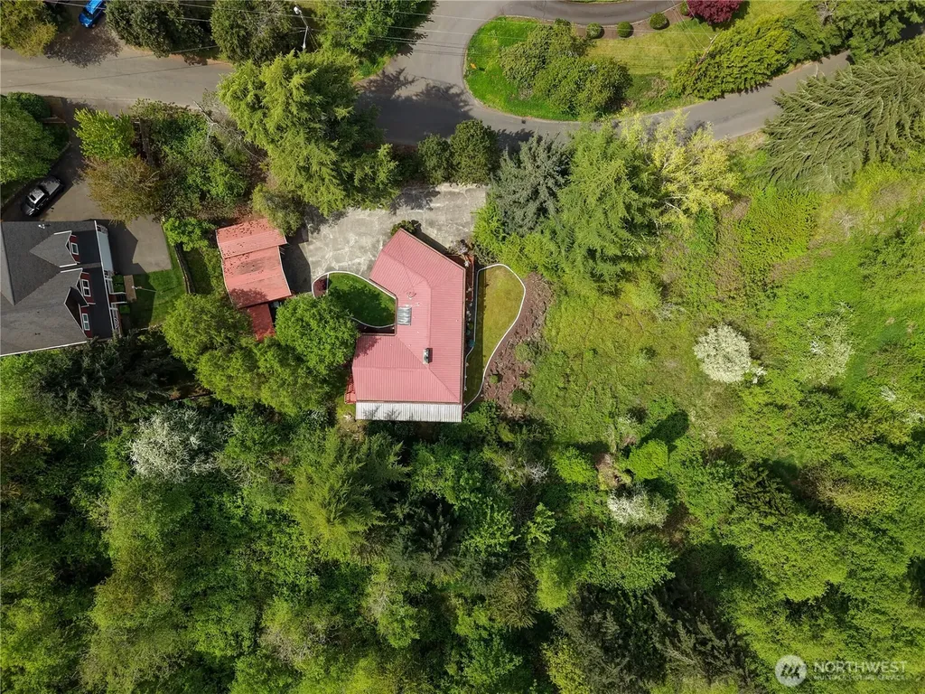 1243 25th Street SE Puyallup WA 98372