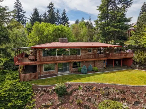 1243 25th Street SE Puyallup WA 98372
