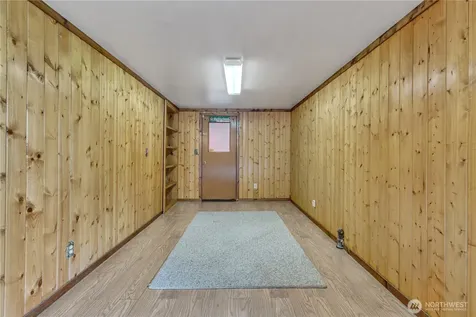 1243 25th Street SE Puyallup WA 98372