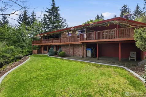 1243 25th Street SE Puyallup WA 98372