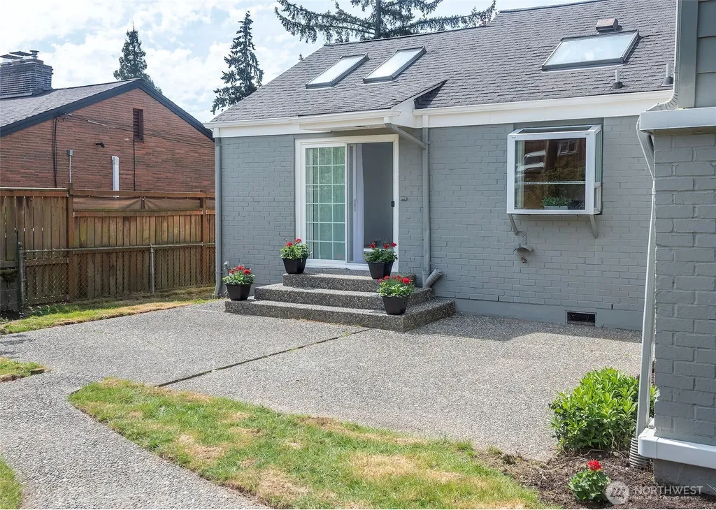 12514 2nd Avenue NW Seattle WA 98177