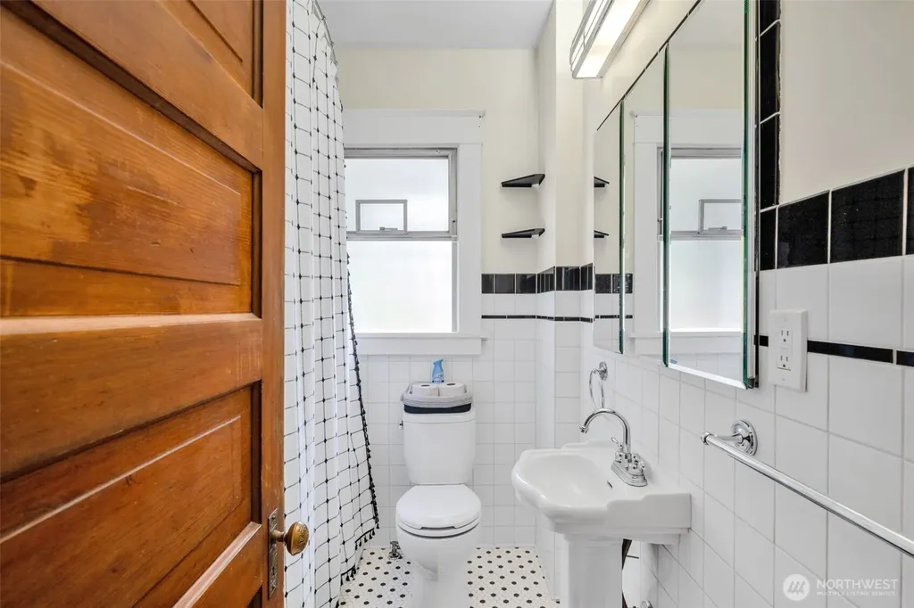 3551 SW 99th Street Seattle WA 98126