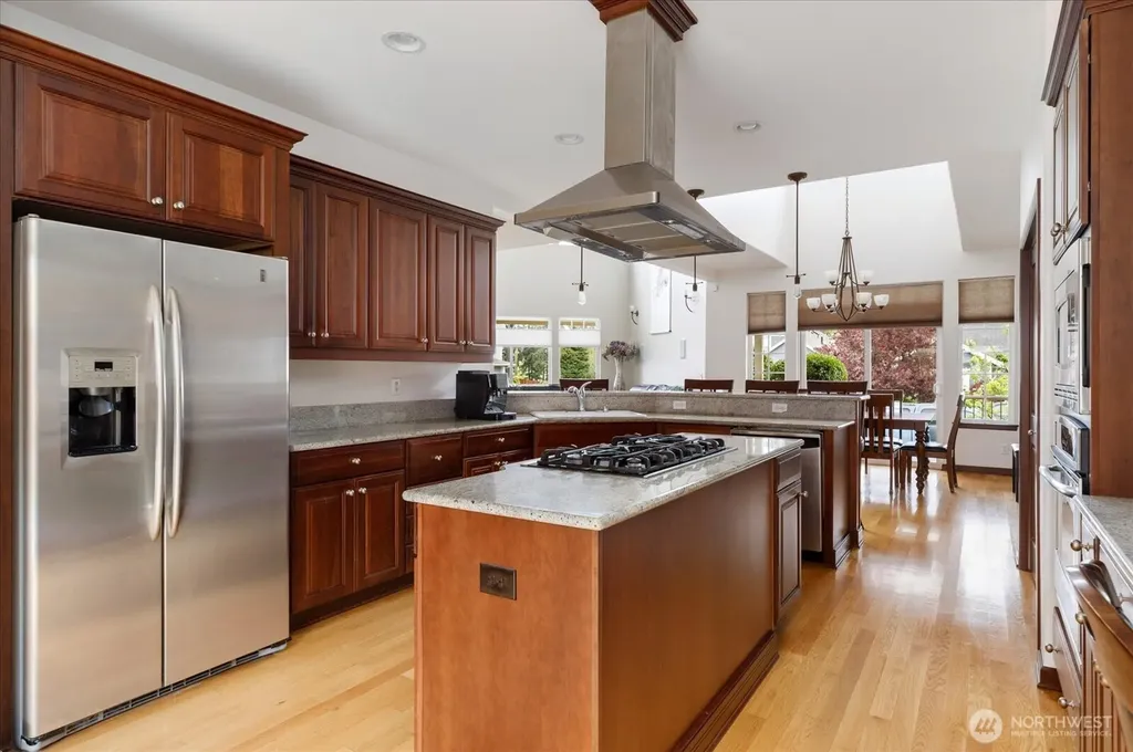 2777 SW Fairway Point Drive Oak Harbor WA 98277