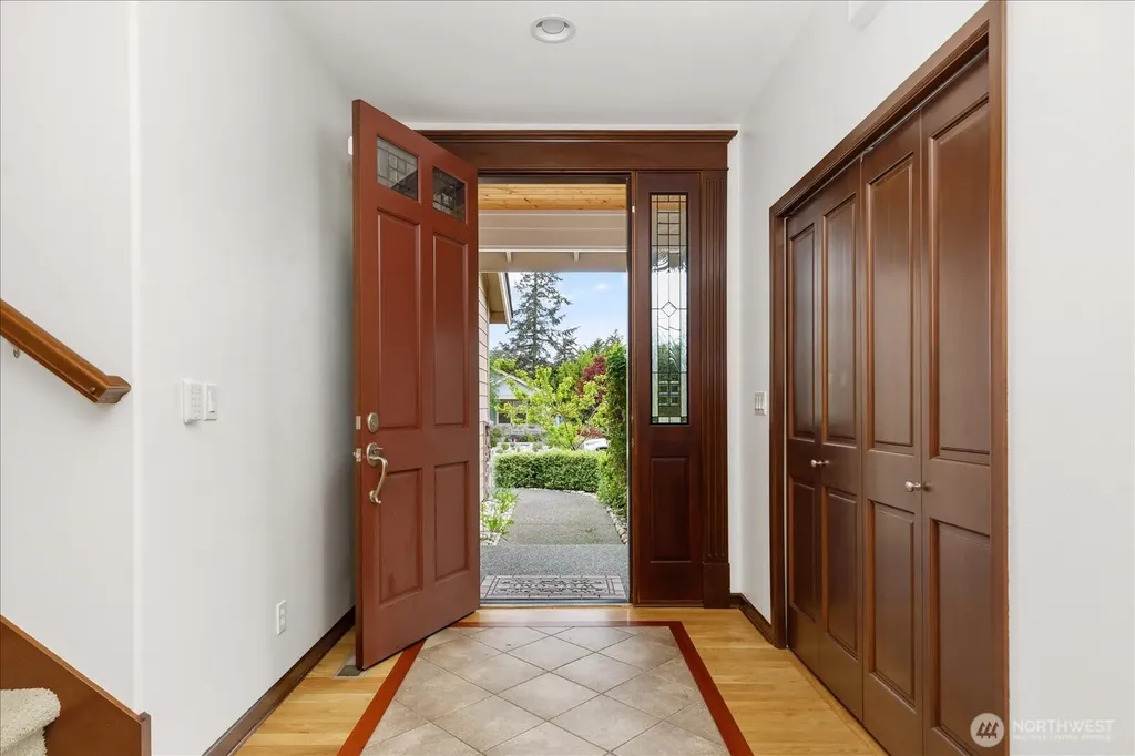 2777 SW Fairway Point Drive Oak Harbor WA 98277