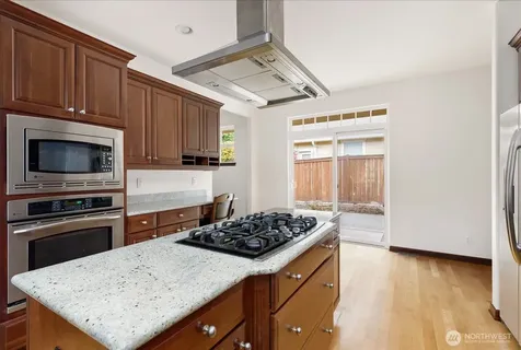 2777 SW Fairway Point Drive Oak Harbor WA 98277