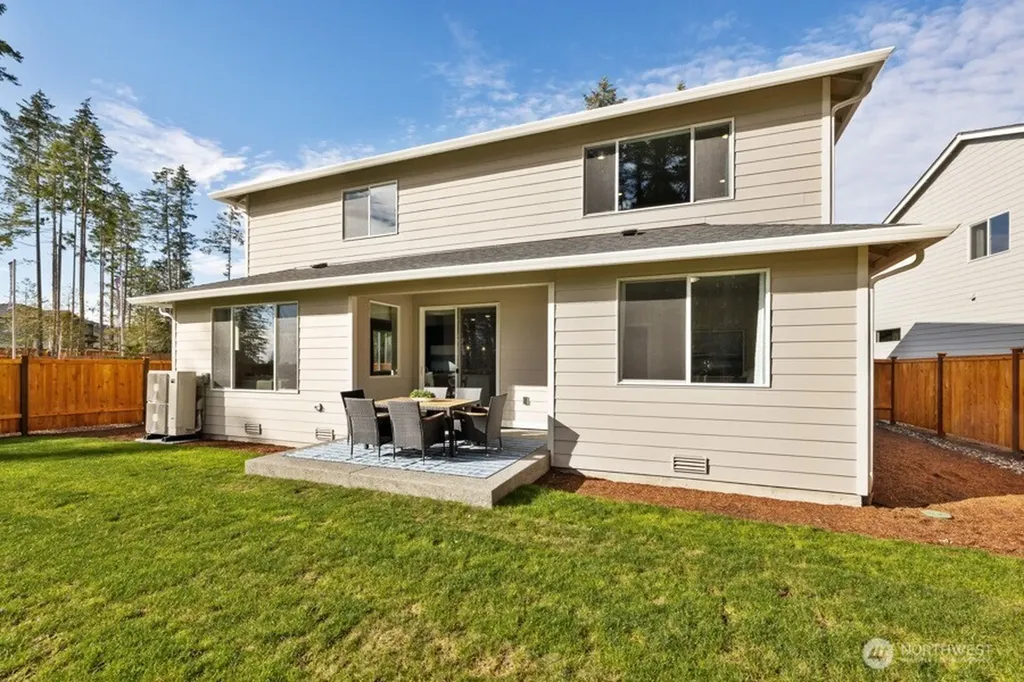 3950 Flat Top Drive Bremerton WA 98312