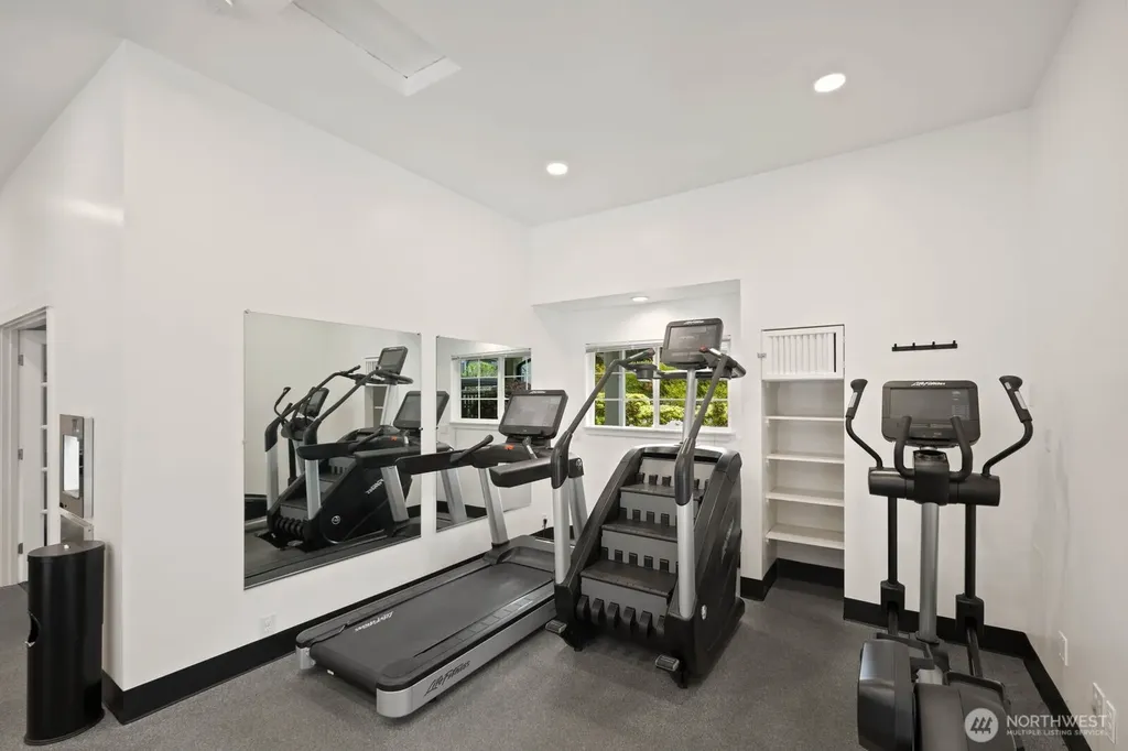 215 9th Street Kirkland WA 98033
