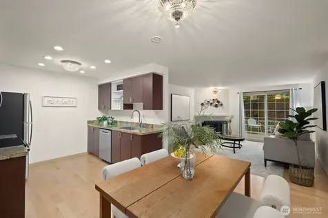 215 9th Street Kirkland WA 98033