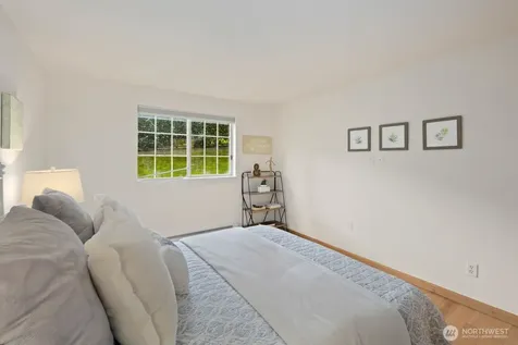 215 9th Street Kirkland WA 98033