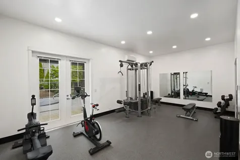 215 9th Street Kirkland WA 98033