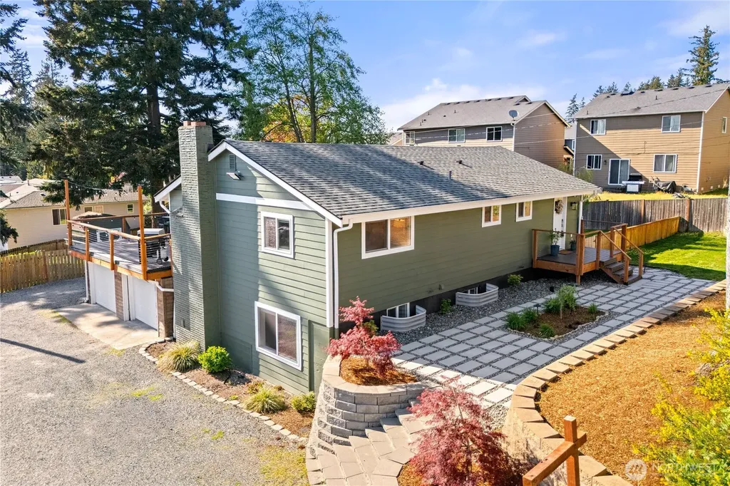 469 Hoquiam Avenue NE Renton WA 98059