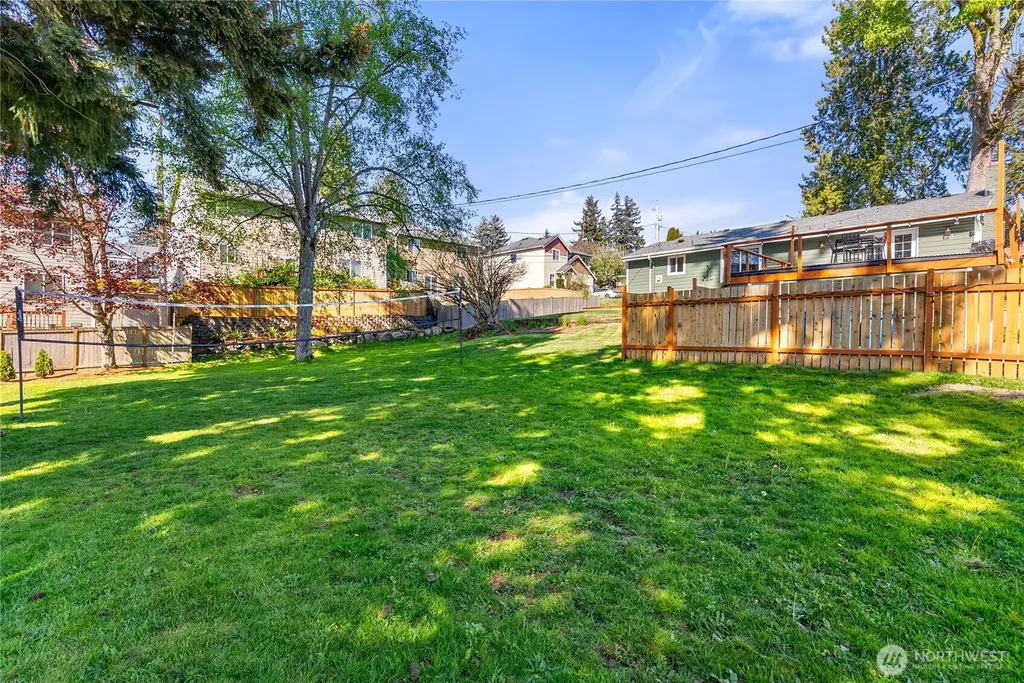 469 Hoquiam Avenue NE Renton WA 98059
