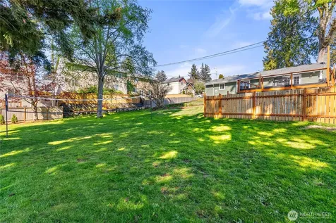 469 Hoquiam Avenue NE Renton WA 98059