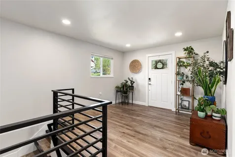 469 Hoquiam Avenue NE Renton WA 98059