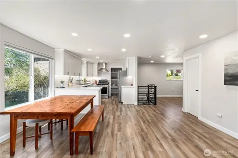 469 Hoquiam Avenue NE Renton WA 98059