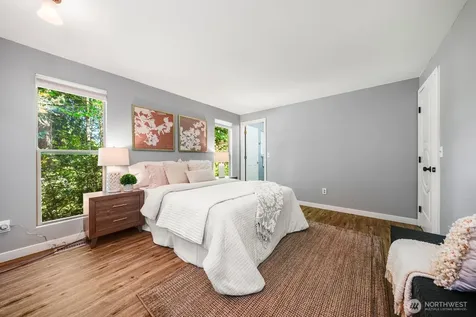 8910 NE 195th Street NE Bothell WA 98011