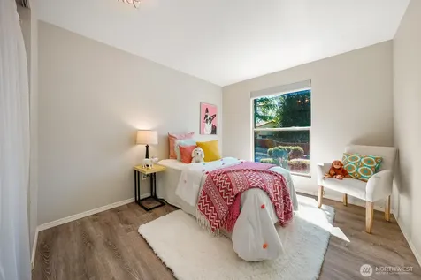 8910 NE 195th Street NE Bothell WA 98011