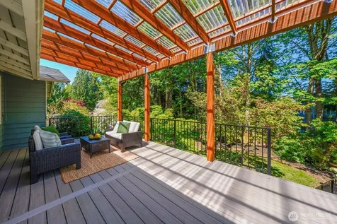 8910 NE 195th Street NE Bothell WA 98011