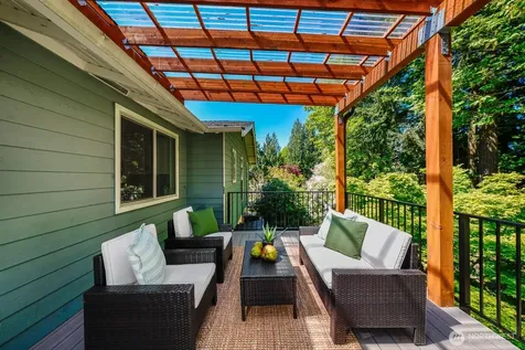 8910 NE 195th Street NE Bothell WA 98011