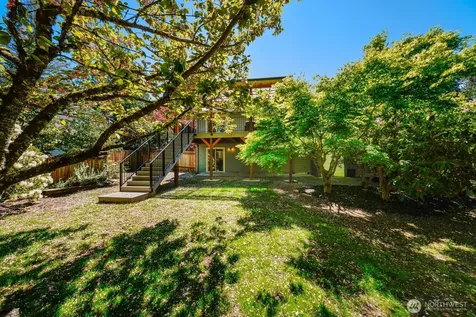 8910 NE 195th Street NE Bothell WA 98011