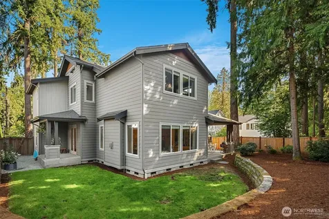 4525 90th Avenue SE Mercer Island WA 98040