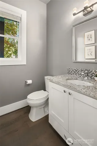 4525 90th Avenue SE Mercer Island WA 98040