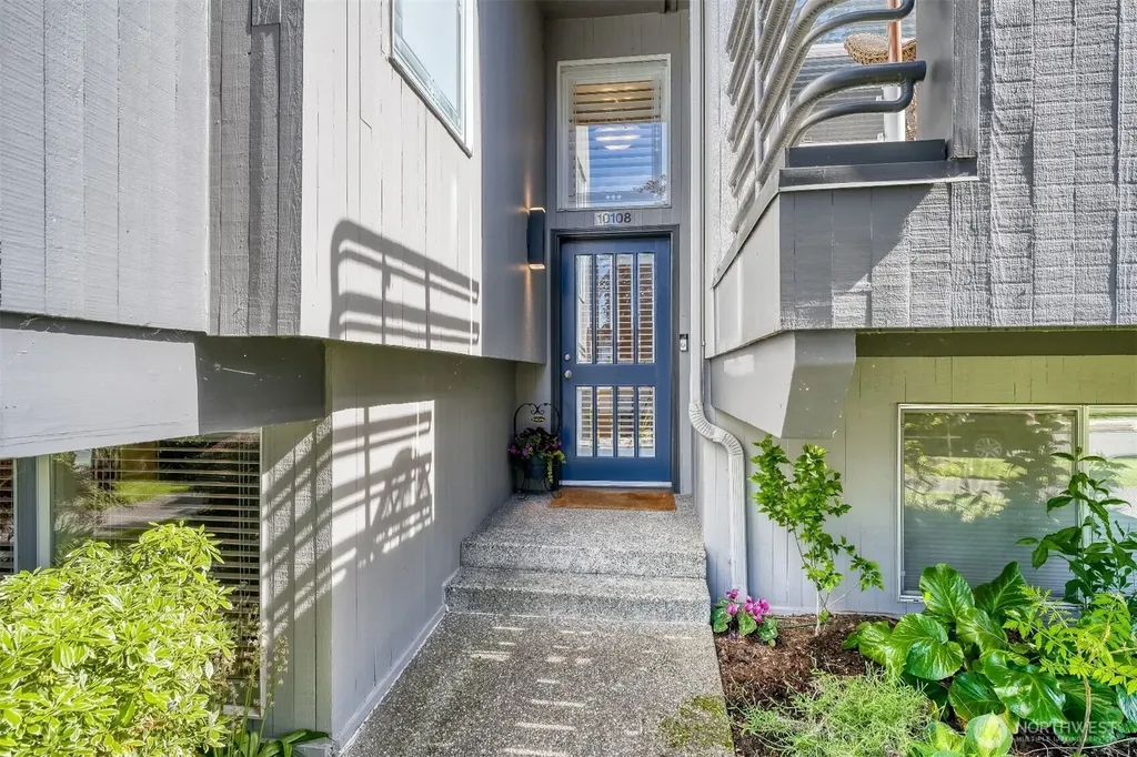 10108 NE 63rd Street Kirkland WA 98033