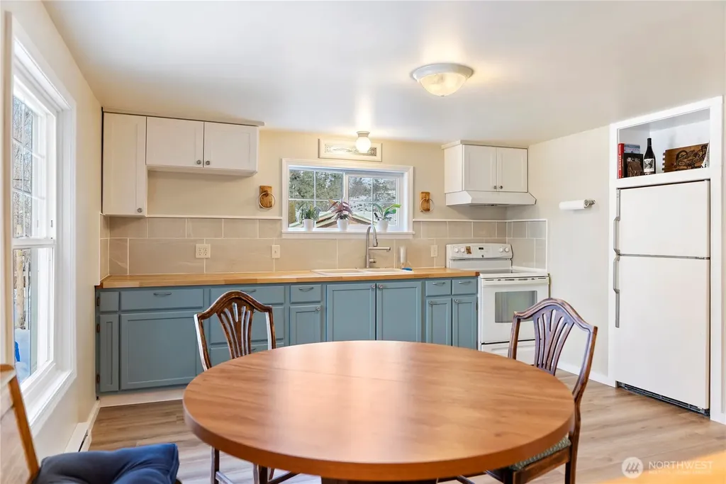 146 E Chewuch Road Winthrop WA 98862