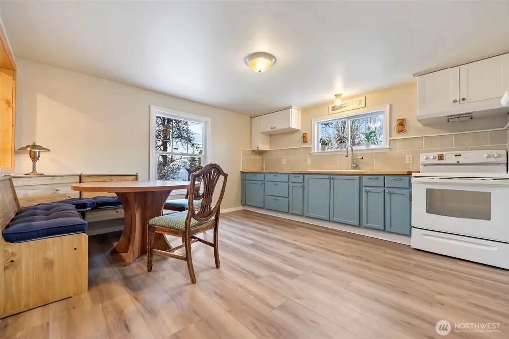146 E Chewuch Road Winthrop WA 98862