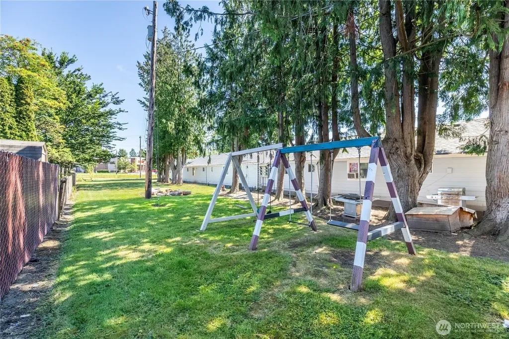 2054 Roosevelt Avenue Enumclaw WA 98022