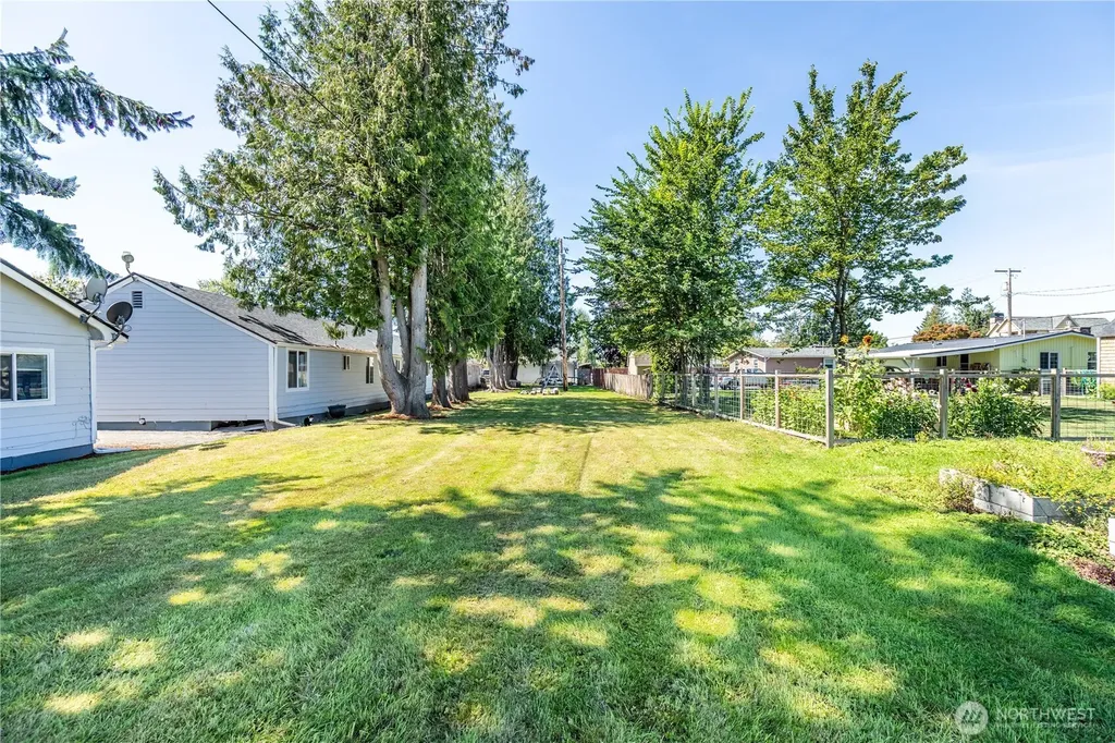 2054 Roosevelt Avenue Enumclaw WA 98022