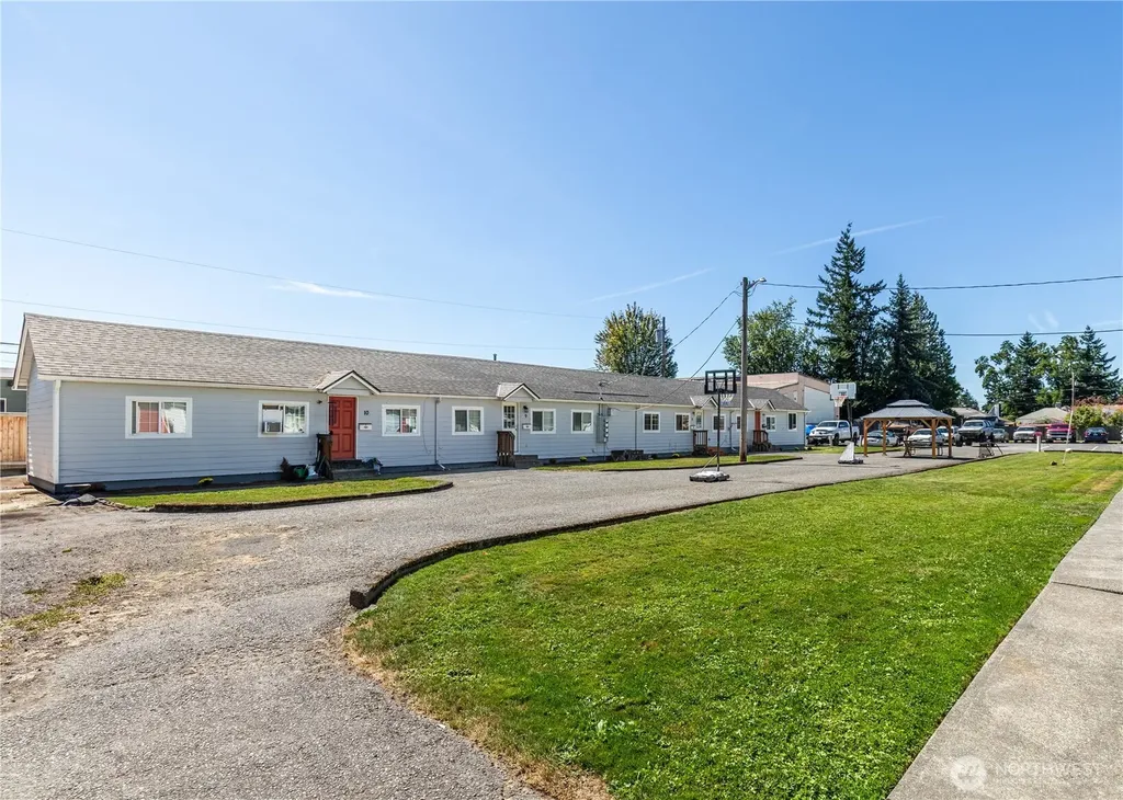 2054 Roosevelt Avenue Enumclaw WA 98022
