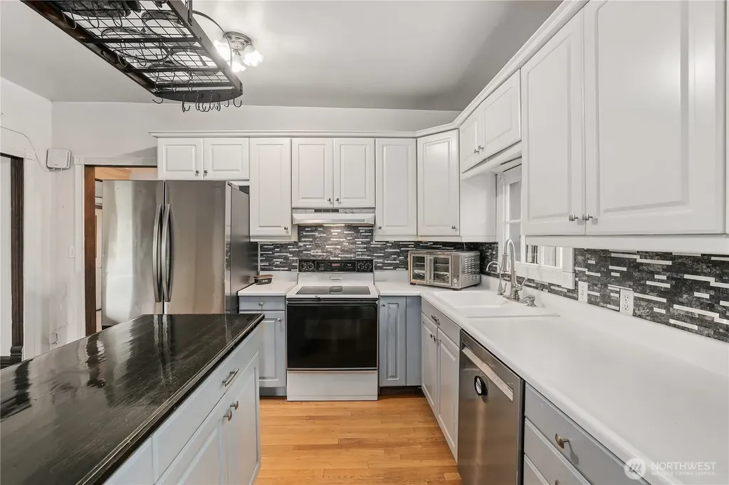 115 F Street SE Auburn WA 98002
