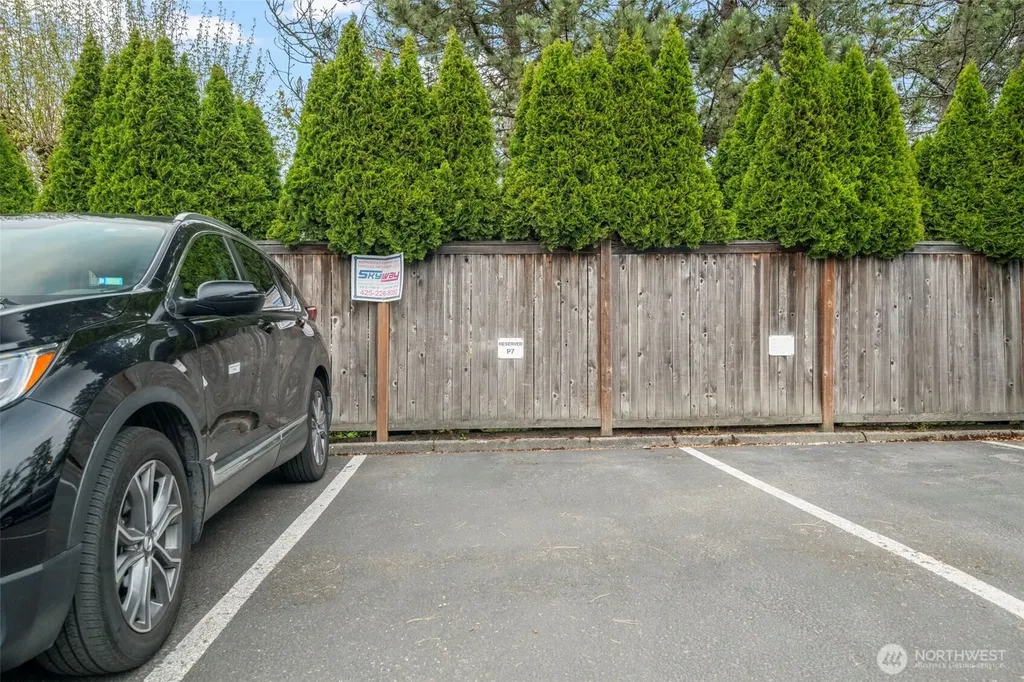 5021 Ripley Lane N Renton WA 98056