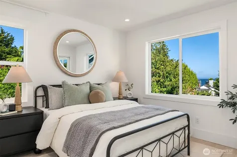 3023 65th Avenue SW Seattle WA 98116