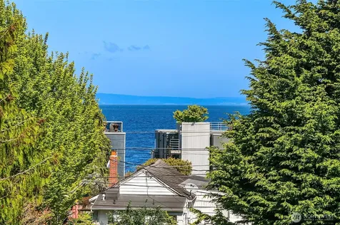 3023 65th Avenue SW Seattle WA 98116