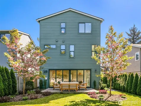 3023 65th Avenue SW Seattle WA 98116