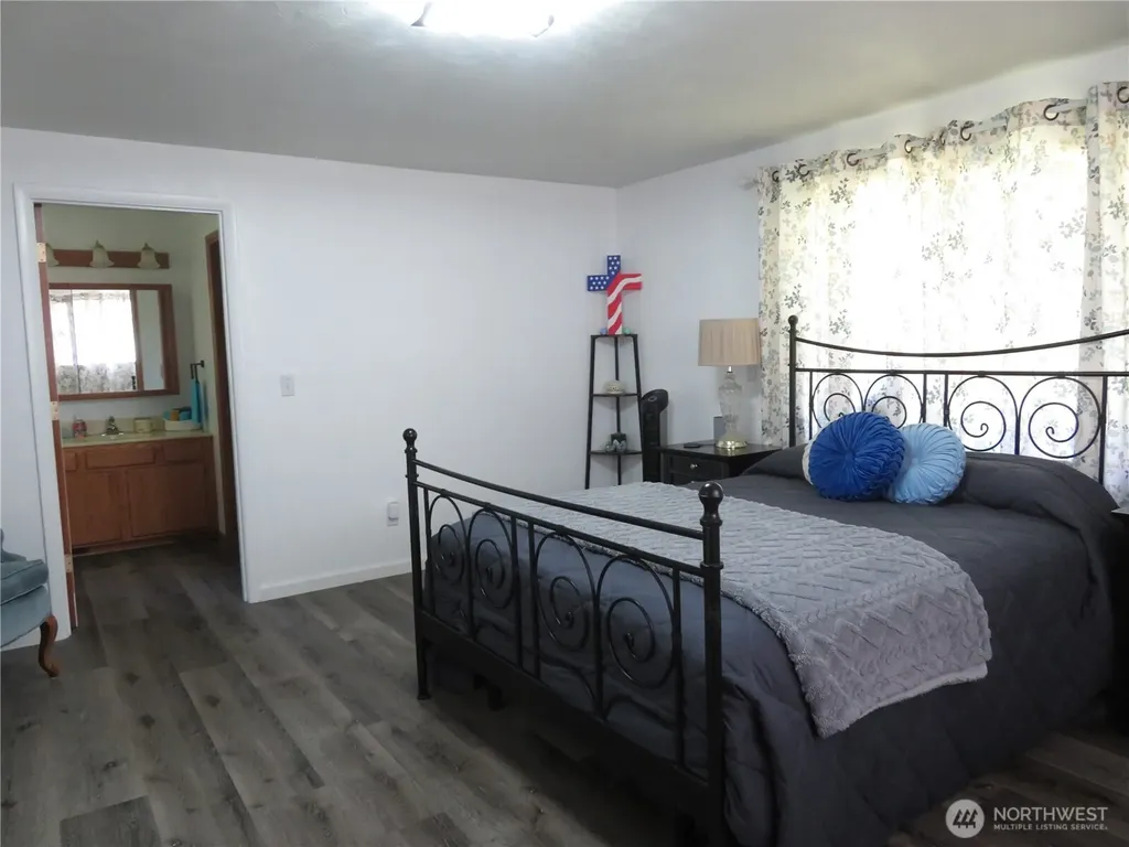 19 Linda Lane Montesano WA 98563
