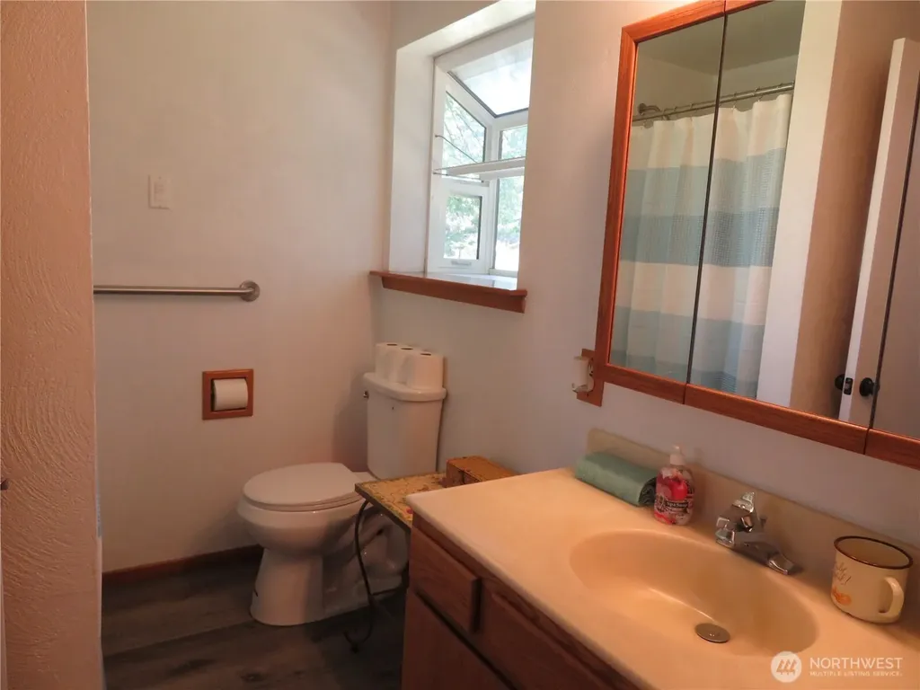 19 Linda Lane Montesano WA 98563