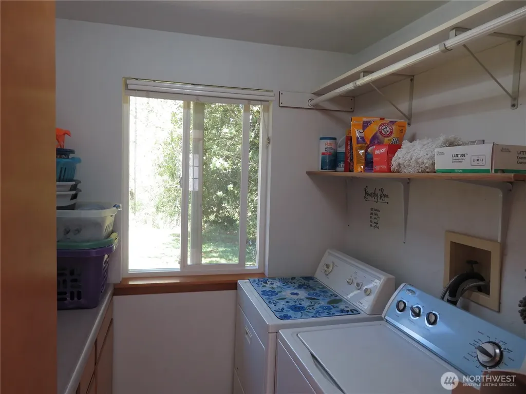 19 Linda Lane Montesano WA 98563