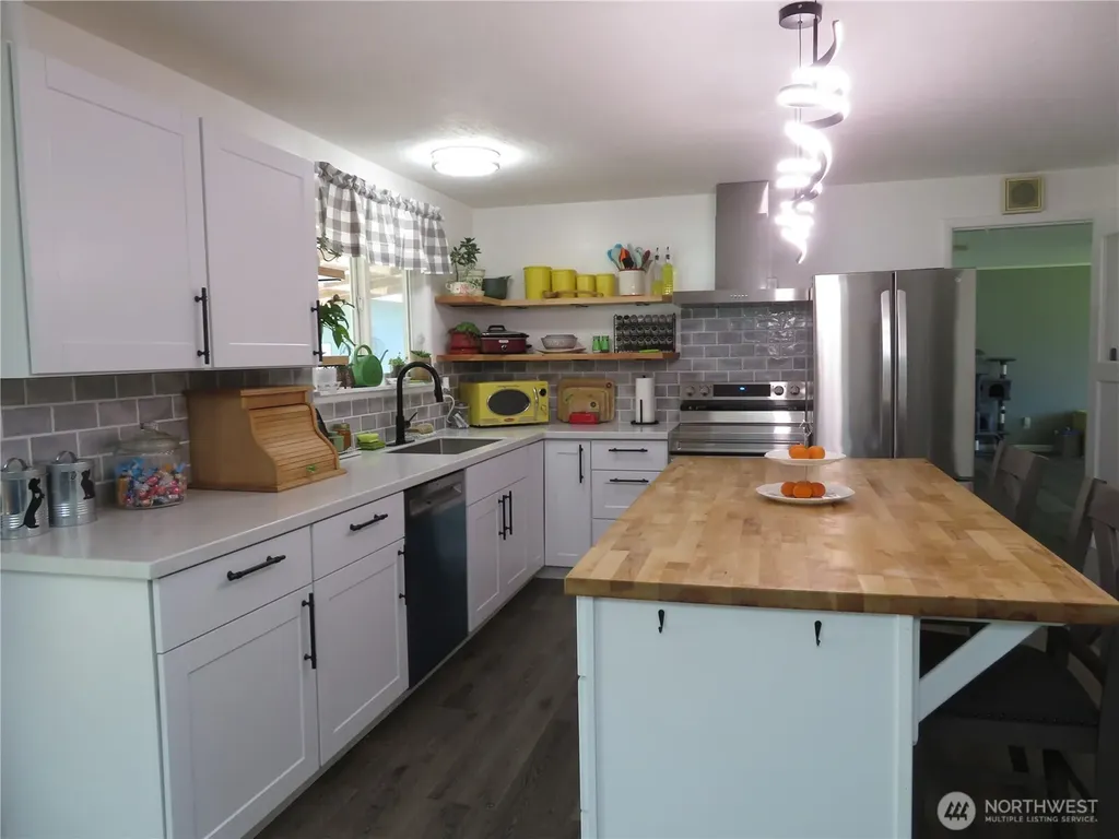 19 Linda Lane Montesano WA 98563
