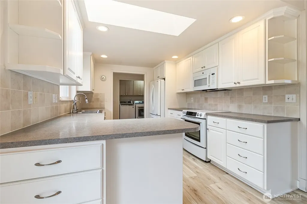 4792 N Golf Course Drive Blaine WA 98230