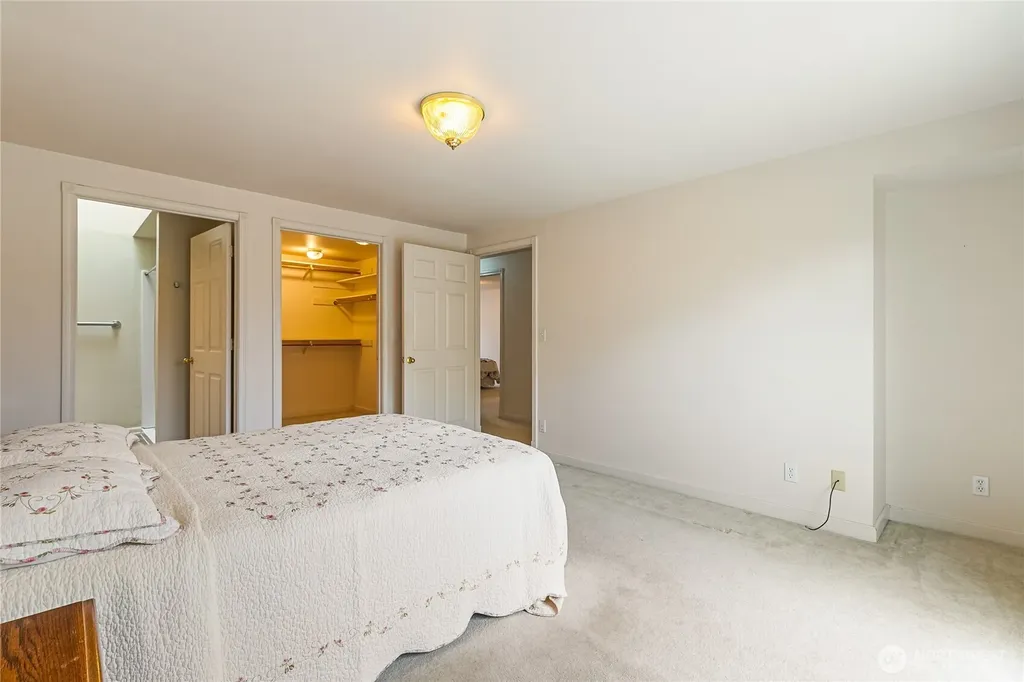 4792 N Golf Course Drive Blaine WA 98230