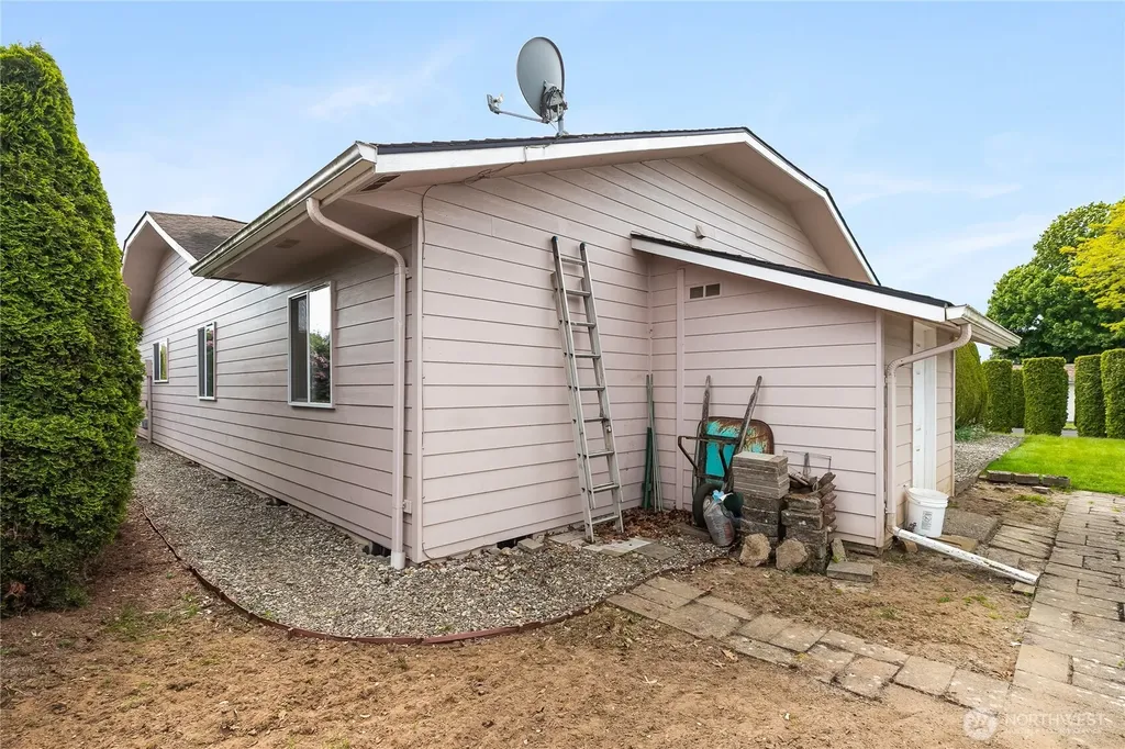 4792 N Golf Course Drive Blaine WA 98230