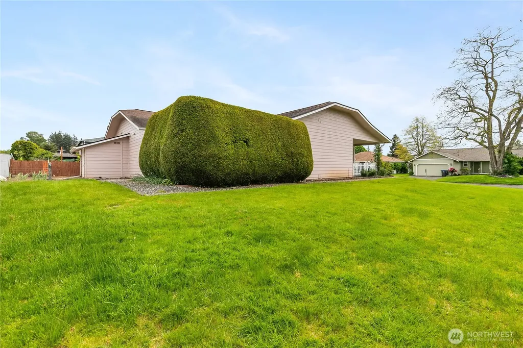 4792 N Golf Course Drive Blaine WA 98230