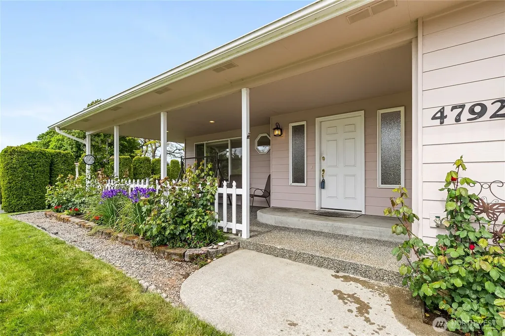 4792 N Golf Course Drive Blaine WA 98230