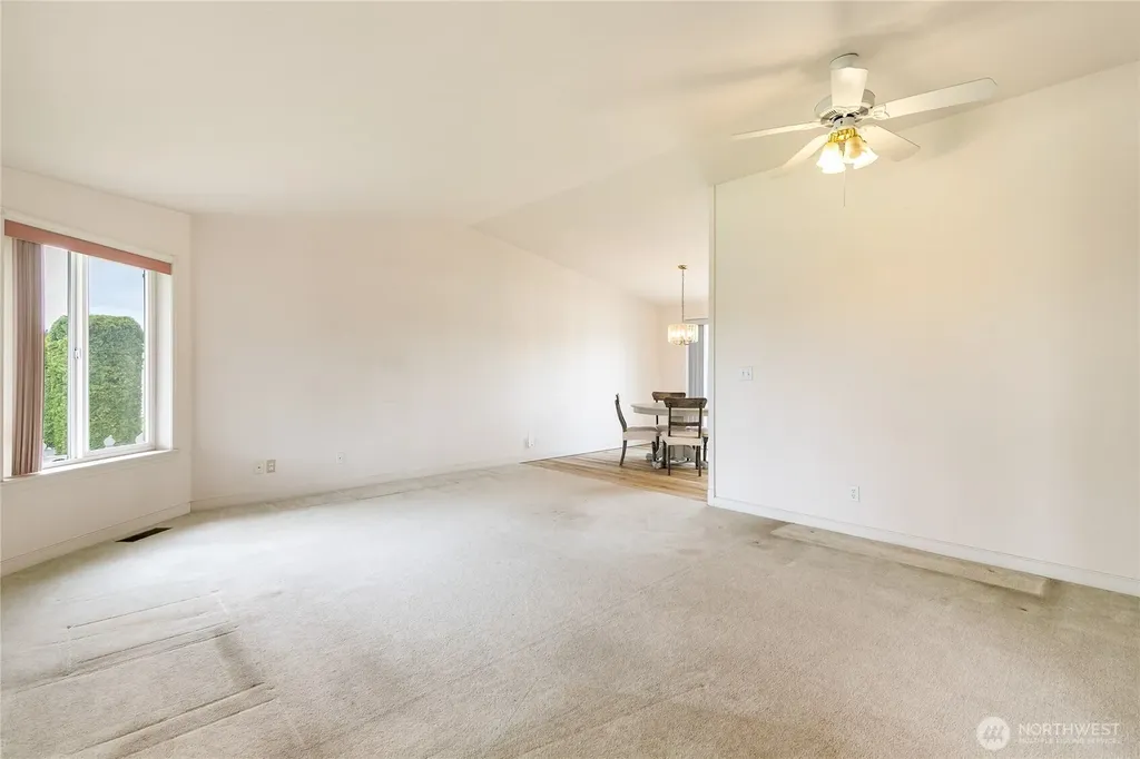 4792 N Golf Course Drive Blaine WA 98230
