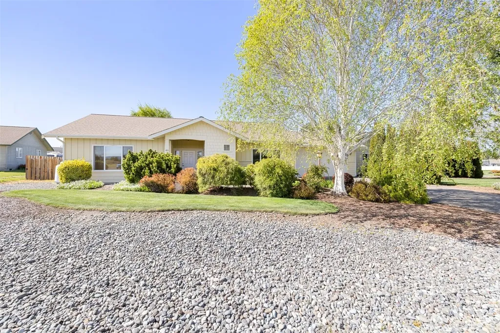 163 Mariners Drive Sequim WA 98382