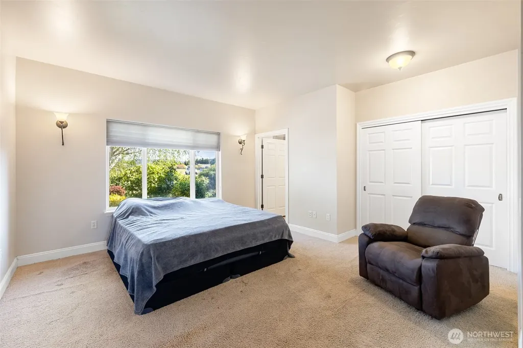 163 Mariners Drive Sequim WA 98382